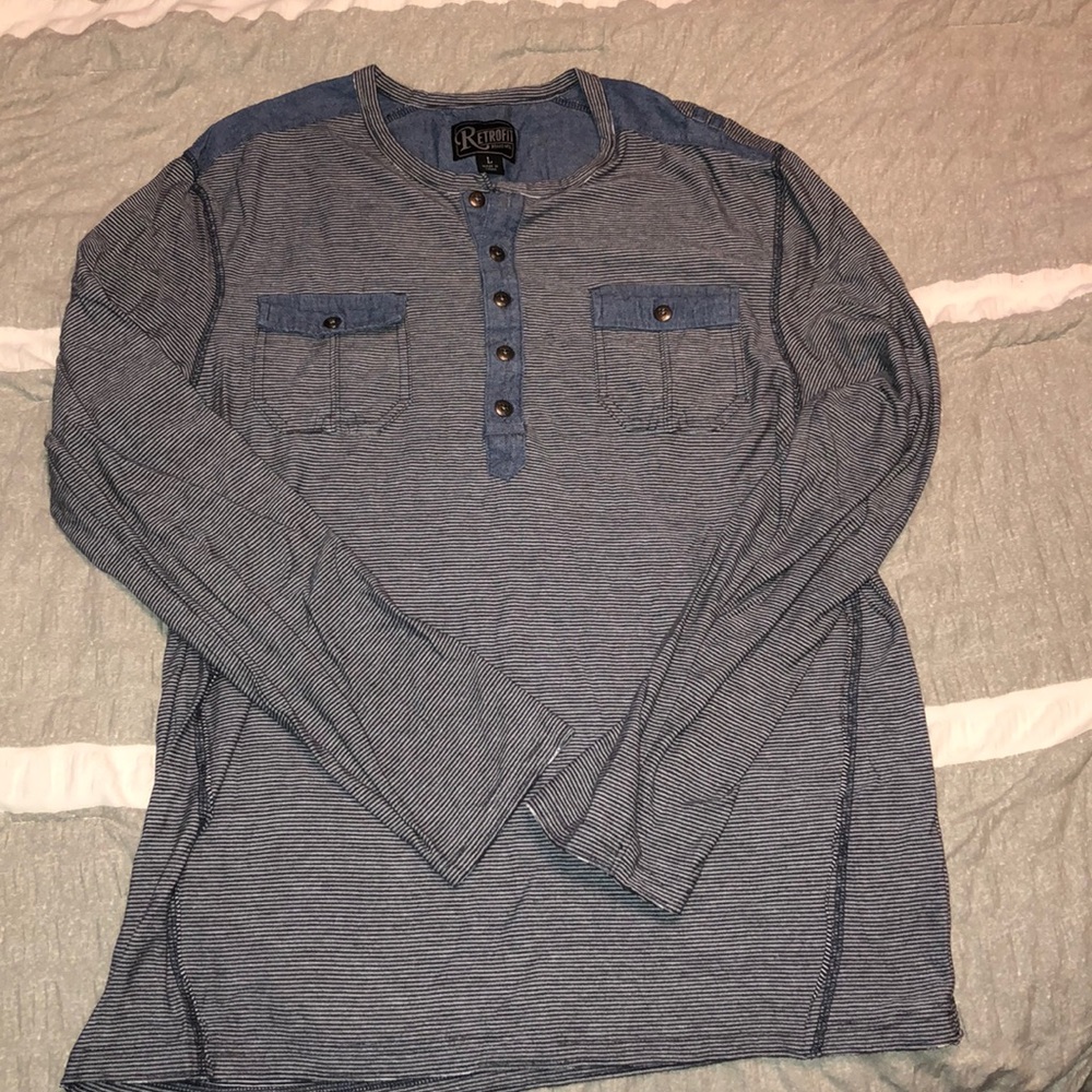 Retrofit men’s long sleeved tee